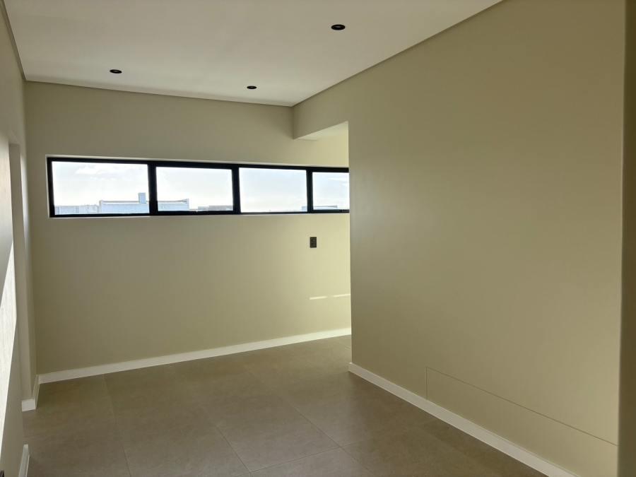 To Let 4 Bedroom Property for Rent in Sandown Western Cape